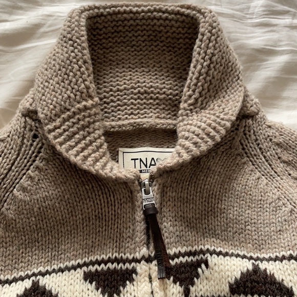 Aritzia Lambswool Zip Up Sweater - Picture 3 of 5